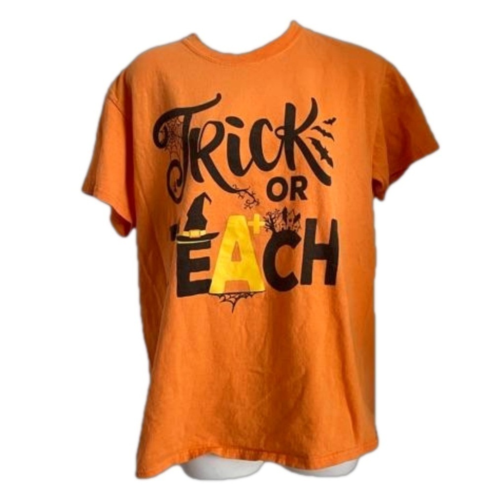 Gilden Trick or Teach Orange Halloween Teaching Short Sleeve Tee Large